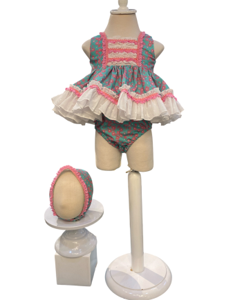 JESUSITO CAPOTA Y BRAGUITA FLORECITAS VERDE Y ROSA